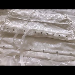 Beautiful bustier Gorgeous damask